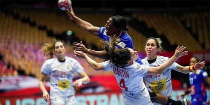 Magie pe semicerc. Semifinalele Campionatului European de handbal se văd pe Look Sport: Franţa - Croaţia, de la 19:00 şi Norvegia - Danemarca, de la 21:30