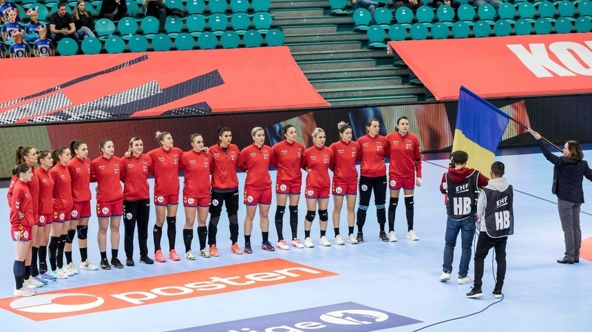 //i0.1616.ro/media/581/3142/38126/20361614/1/echipa-nationala-de-handbal-a-romaniei.jpg