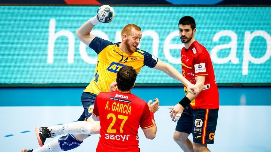 Încă o surpriză la europeanul de handbal. Danemarca şi Franţa şi-au respectat blazonul, în timp ce Spania a câştigat derby-ul cu Suedia