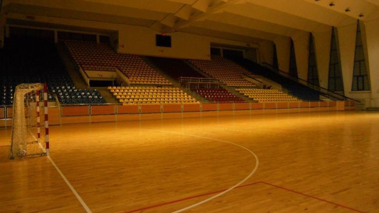 //i0.1616.ro/media/581/3142/38126/20696315/1/sala-sporturilor-bacau.jpg