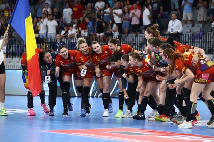 Visăm din nou frumos la handbal feminin! România s-a calificat în semifinalele europeanului U19