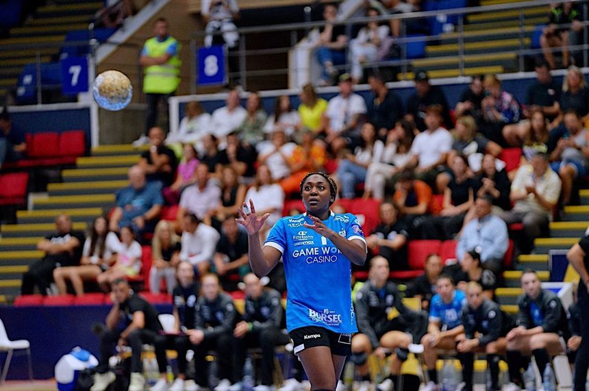 Grace Zaadi, indisponibilă câteva săptămâni, după accidentare în meciul cu Gyor 