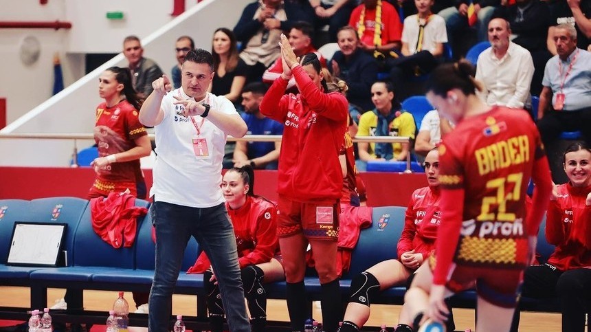 Florentin Pera a preluat şi Gloria Bistriţa, în paralel cu naţionala României