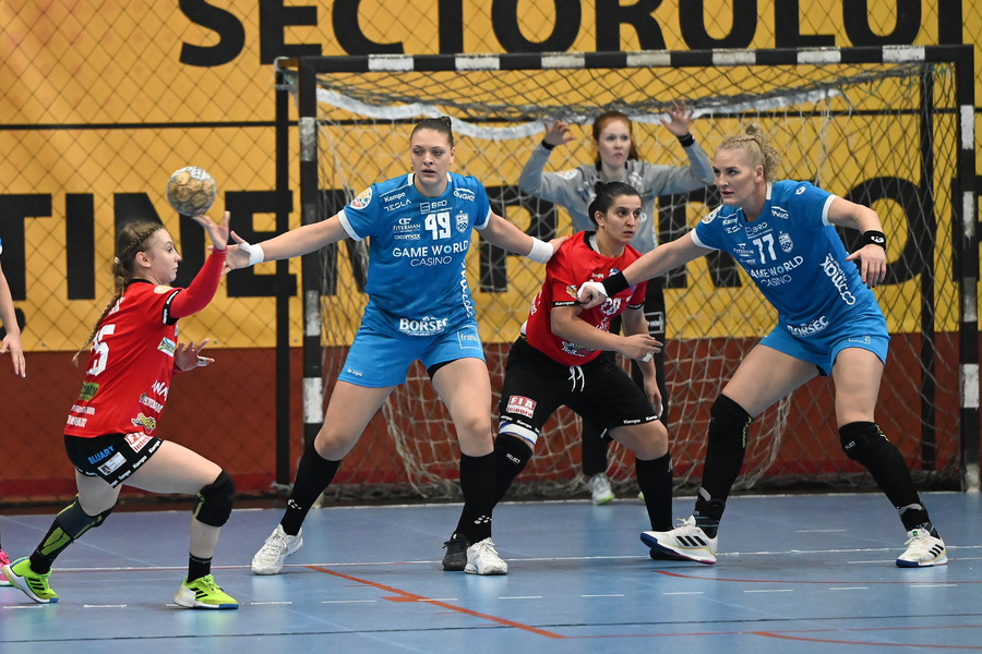 VIDEO | CSM Bucureşti obţine la Podgorica a treia victorie din grupele Ligii Campionilor