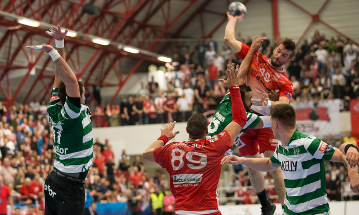 VIDEO | Dinamo Bucureşti, victorie în deplasare cu Sporting CP la debutul în grupa IV a European League
