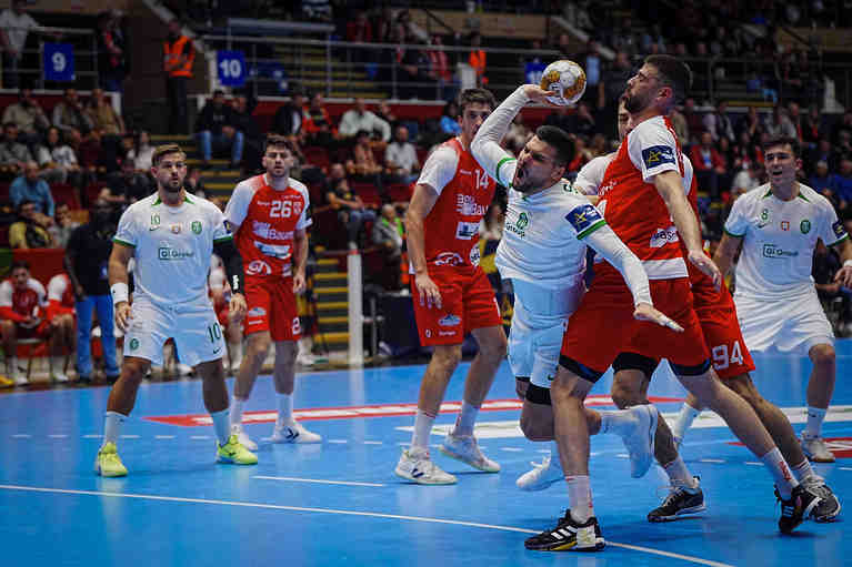 VIDEO | Sporting Lisabona – Dinamo Bucureşti 34-25. Lusitanii şi-au luat o revanşă fără drept de apel