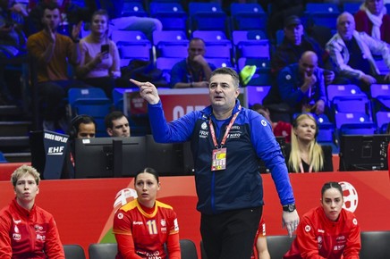 Selecţionerul naţionalei de handbal, emoţionat după un succes dramatic. ”Vreau să îi mulţumesc lui Dumnezeu”