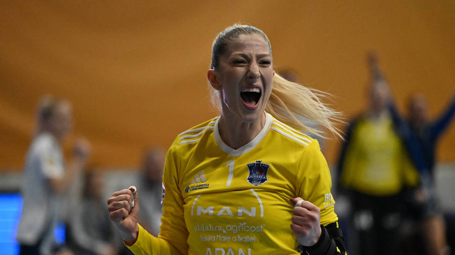Elena Şerban a făcut minuni în poarta Brăilei! Dunărea a câştigat pe terenul lui Larvik, în European League
