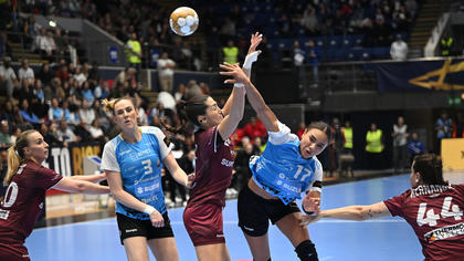 VIDEO | CSM Bucureşti, calificare facilă în sferturile Ligii Campionilor, după duelul cu Rapid 