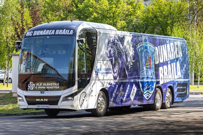 Autocar de 500.000 de euro pentru Dunărea Brăila! Confort la cele mai înalte standarde pentru handbaliste