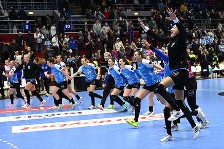 CSM Bucureşti a câştigat un nou titlu! Trofeul va fi decernat la ultimul meci al Cristinei Neagu