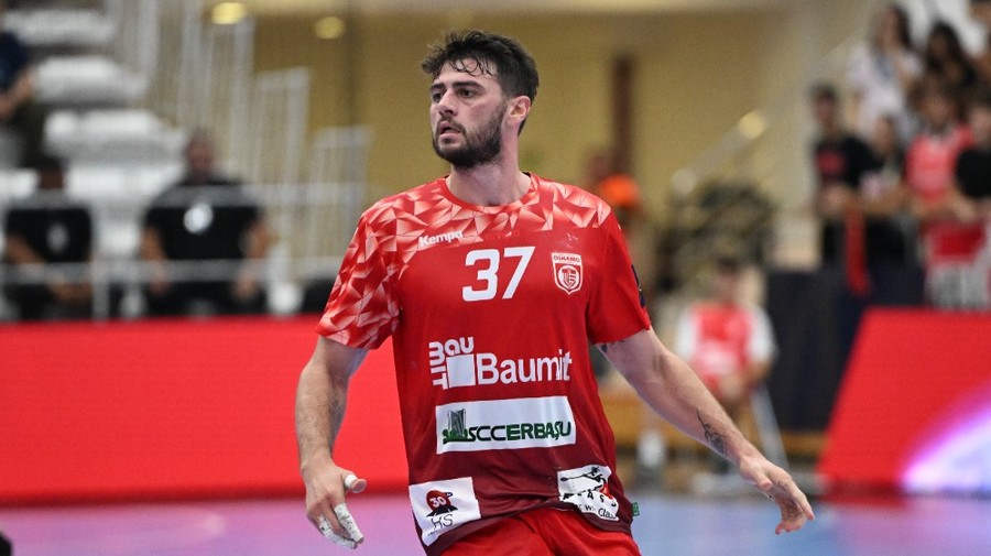 VIDEO | Dinamo, învinsă şi de Veszprem în Liga Campionilor