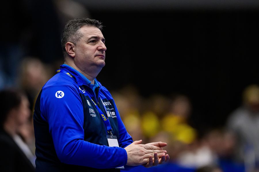 Florentin Pera şi-a dat demisia! Cine este favorit să stea pe banca naţionalei la Campionatul Mondial