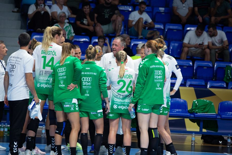 VIDEO | Gyor - Gloria Bistriţa 33-18. Maghiarele au făcut recital în Liga Campionilor