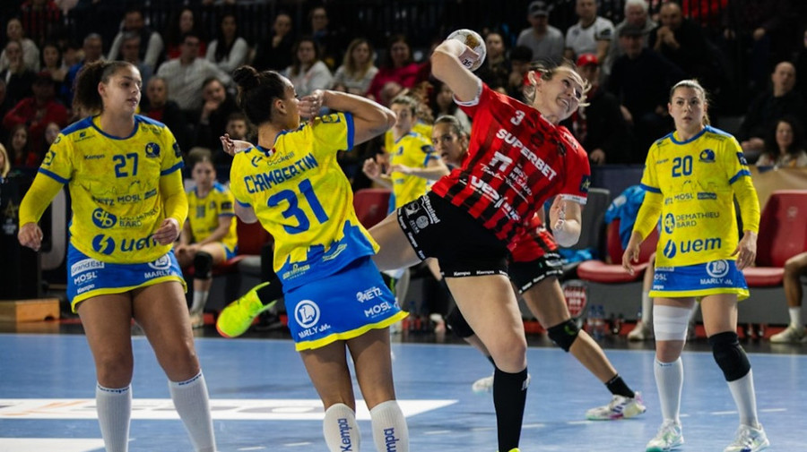 VIDEO | Gloria - Esbjerg 38-35. Succes fabulos obţinut de bistriţence în Liga Campionilor