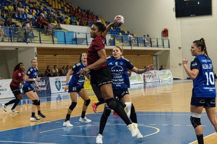 Rapid Bucureşti remontează eşecul din tur cu HSG Bensheim şi se califică în grupele European League