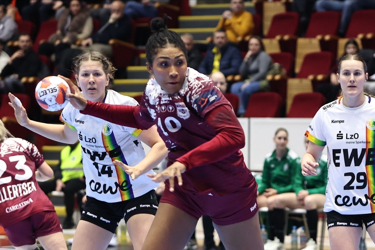 VIDEO | Rapid Bucureşti - VfL Oldenburg 34-30. Prima victorie în grupa de European League pentru giuleştence