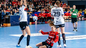 VIDEO | Gloria Bistriţa - DVSC Debrecen 32-31. Româncele îşi asigură locul 4 în grupa din Liga Campionilor