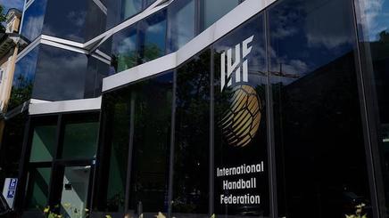 Consiliul IHF a aprobat reintegrarea completă a echipelor de handbal şi oficialilor din Rusia şi Belarus