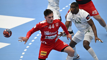 Sporting Lisabona – Dinamo Bucureşti 32-30, în cadrul unui turneu amical ce are loc în Portugalia