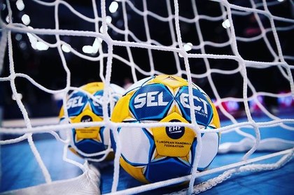 Handbal feminin: Programul Turneului Poarta Transilvaniei, găzduit de campioana Gloria Bistriţa