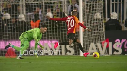 VIDEO | Fenerbahce - Galatasaray 1-3. „Ienicerii” lui Terim câştigă pe „Şukru Saracoglu” şi egalează la puncte liderul 