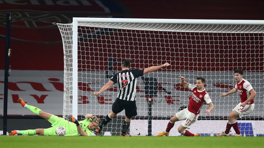 VIDEO | Arsenal şi Manchester United au avansat în Cupa Angliei