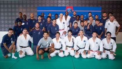 VIDEO ǀ Campionul mondial la fotbal Mbappe şi campionul olimpic la judo Teddy Riner, la templul judoului din Japonia