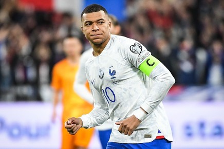 VIDEO |  Franţa a spulberat Olanda cu 4-0. Mbappe, dublă la primul meci cu banderola de căpitan. Lukaku a reuşit ”hattrick-ul” în Belgia - Suedia 3-0