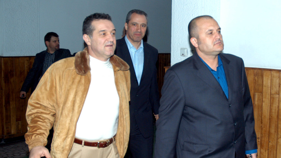 Dezvăluire incredibilă a unui patron din Superligă: "Ce portbagaje de bani s-au vânturat!"