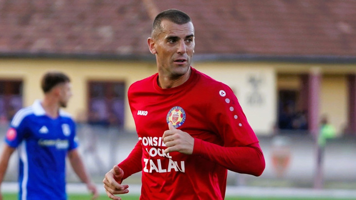 VIDEO EXCLUSIV | Vă mai amintiţi de Stefan Nikolic? Muntenegreanul e golgheter în Liga 3 şi a dezvăluit ce amendă record a primit din cauza unei beţii. ”Sunt mult mai schimbat”