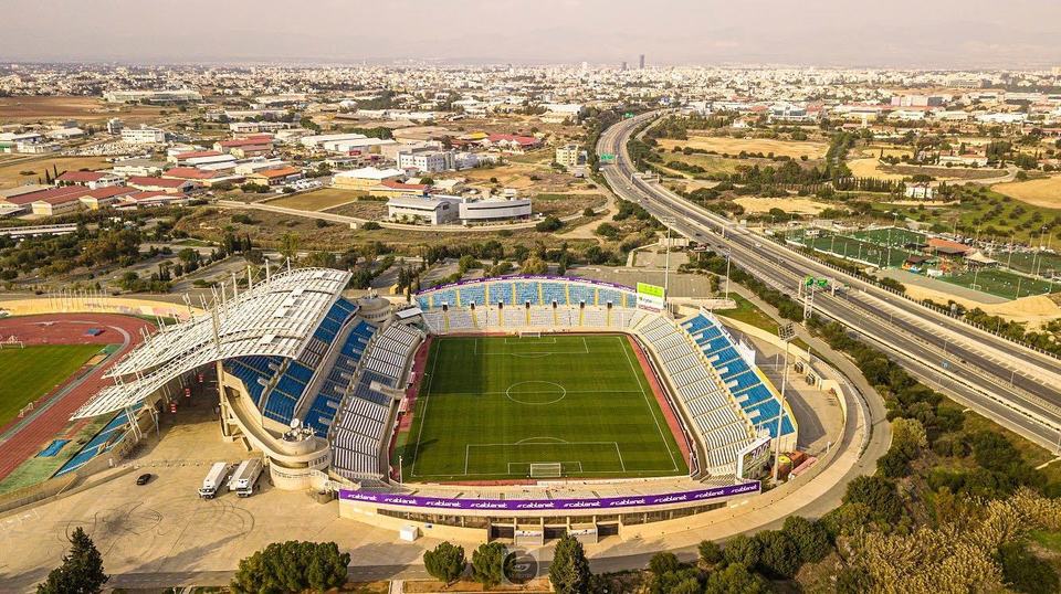 //i0.1616.ro/media/581/3142/38127/21431637/1/apoel-stadium.jpg