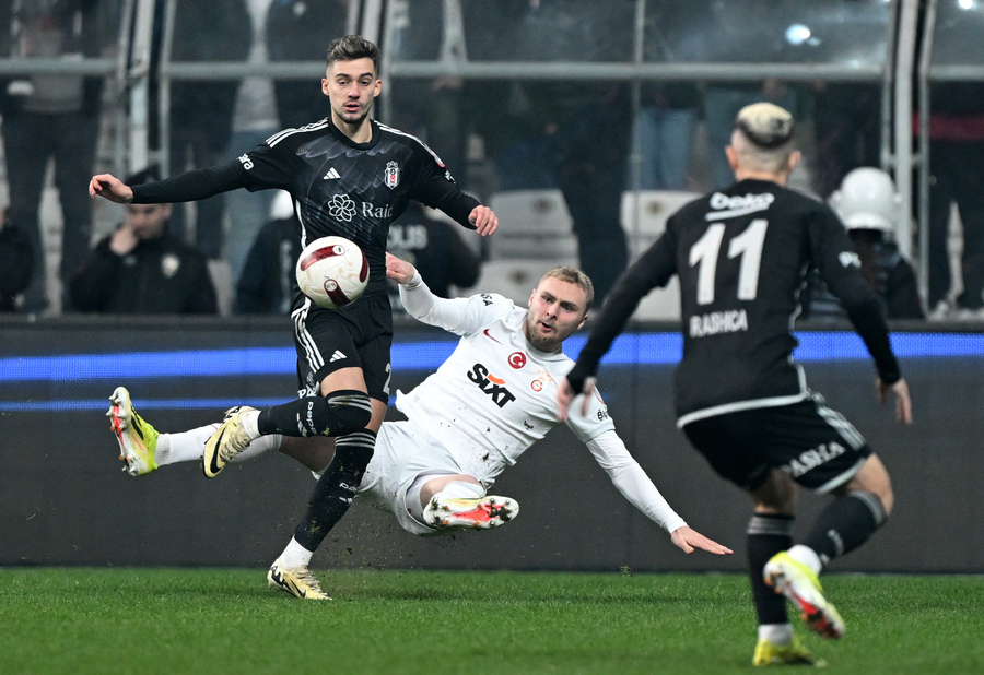 VIDEO | Besiktas - Galatasaray 0-1! Un autogol a decis duelul