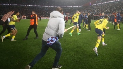 Şase meciuri cu porţile închise pentru Trabzonspor după violenţele de la partida cu Fenerbahce