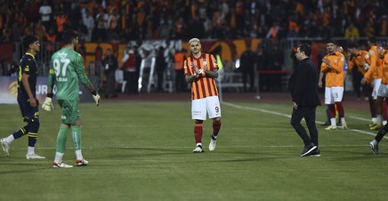 Moment ireal în fotbal! Galatasaray a câştigat Supercupa Turciei după doar un minut de joc