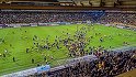 VIDEO | Gafă de proporţii în Ţările de Jos. Crainicul stadionului echipei Roda Kerkrade a anunţat eronat promovarea clubului în primul eşalon. Suporterii au invadat terenul