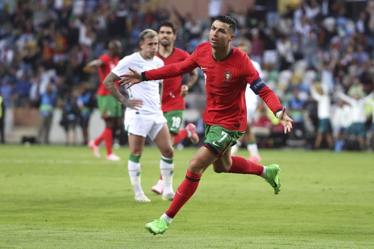 VIDEO | Portugalia - Irlanda 3-0. Cristiano Ronaldo a făcut spectacol înainte de EURO