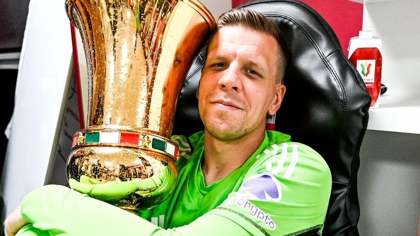 Portarul Wojciech Szczesny şi-a anunţat retragerea din activitate
