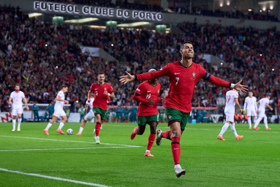 VIDEO | Portugalia s-a distrat cu Polonia. Cristiano Ronaldo, gol din foarfecă