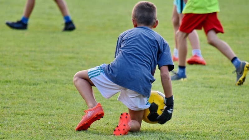 Hoţii au furat cadourile de Crăciun ale copiilor de la un club de fotbal din Franţa