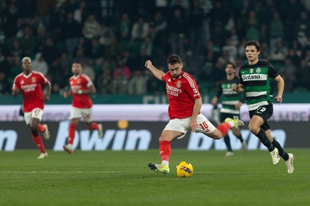 Lisabona fierbe! Benfica şi Sporting se întâlnesc în meci direct pentru titlul de campioană a Portugaliei