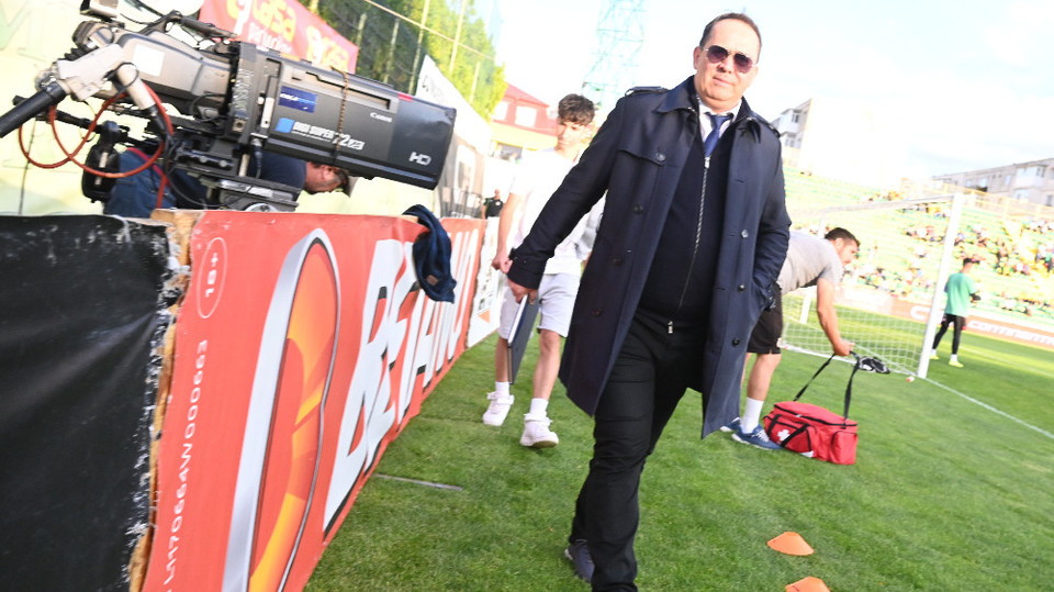 //i0.1616.ro/media/581/3142/38127/22060358/1/cs-mioveni-fc-botosani-baraj-superliga-superbet-24-05-2024.jpg