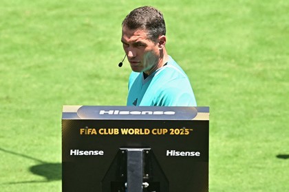 Istvan Kovacs a vorbit la microfon, după ce a anulat golul celor de la Atletico Madrid | UPDATE