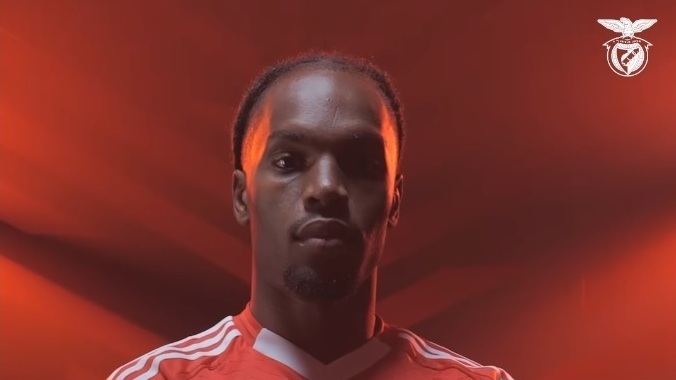 //i0.1616.ro/media/581/3142/38127/22089561/1/sanches.jpg