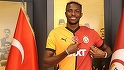 Atacantul Victor Osimhen vrea să rămână la Galatasaray, dar Napoli cere prea mulţi bani