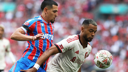 Crystal Palace dă lovitura şi câştigă Supercupa Angliei la penalty-uri