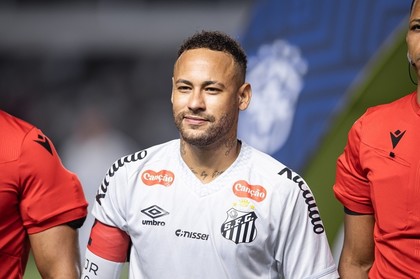 Probleme se ţin lanţ de Neymar. Starul brazilian traversează o perioadă dificilă 

