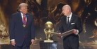 Trump a cerut ca trofeul ”Premiul FIFA pentru pace” oferit de Infantino să fie la fel de înalt ca trofeul Cupei Mondiale