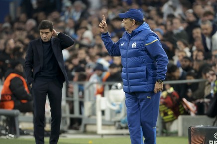 Fostul mare antrenor francez s-a stins din viaţă la 72 de ani