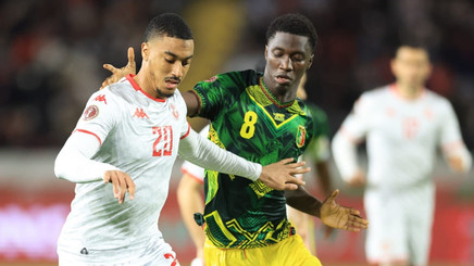 Mali rezistă cu un om în minus şi o bate pe Tunisia la penalty-uri, în optimile Cupei Africii